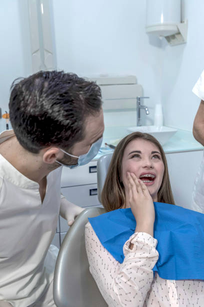 Best Emergency Broken Tooth Repair in Sarasota, FL